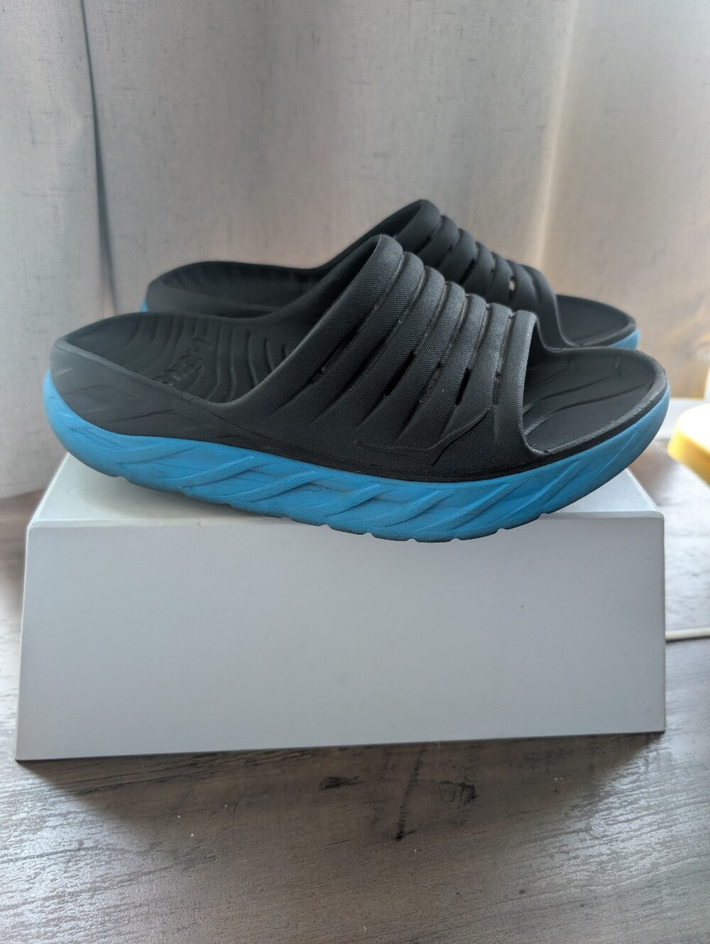 Hoka One One Recovery Slides